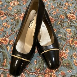 St. John Black and Gold Heels with Sophisticated Design